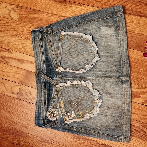 Skirt - Picture 3 of 4